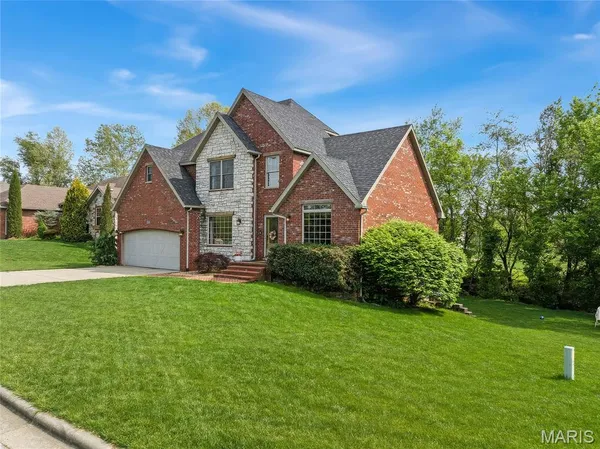 $524,950 | 2116 East Hawkins Court, Ozark, MO 65721