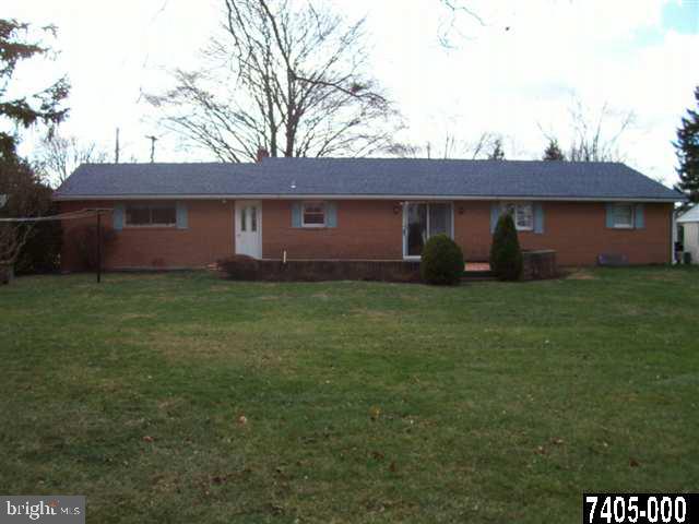 3411 Willow Road Dover, PA 17315 - Photo 4 of 16 Gallery Image 4