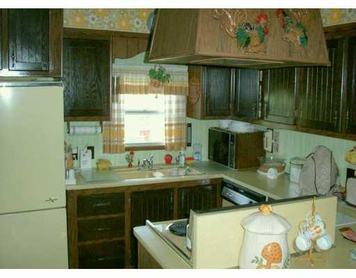 576 Creek Road Jackson Center, PA 16133 - Photo 7 of 7 Kitchen.