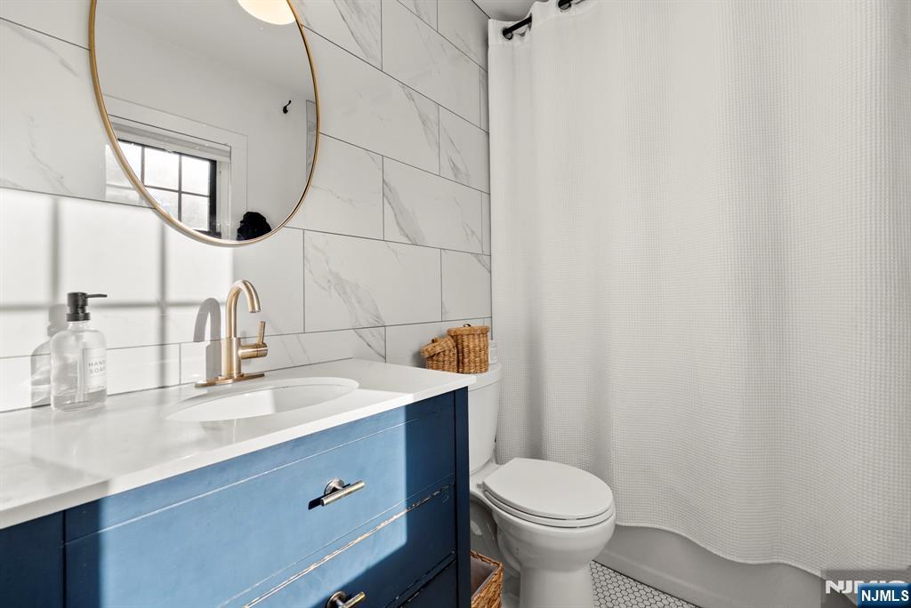 11 West Gouverneur Avenue Rutherford, NJ 07070 - Photo 15 of 45