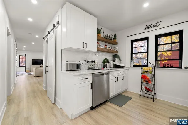 $910,000 | 11 West Gouverneur Avenue, Rutherford, NJ 07070