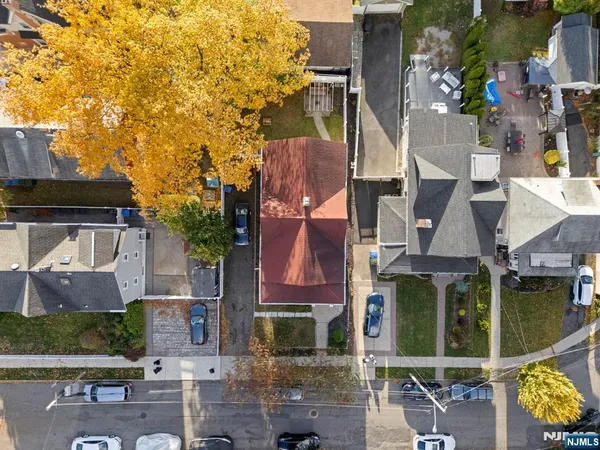 $960,000 | 11 West Gouverneur Avenue, Rutherford, NJ 07070