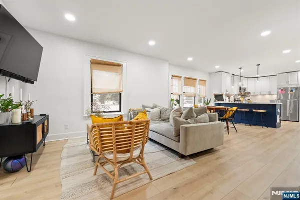 $960,000 | 11 West Gouverneur Avenue, Rutherford, NJ 07070