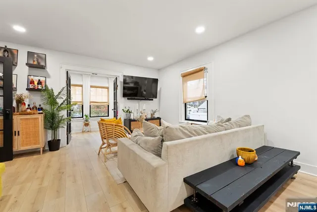 $910,000 | 11 West Gouverneur Avenue, Rutherford, NJ 07070