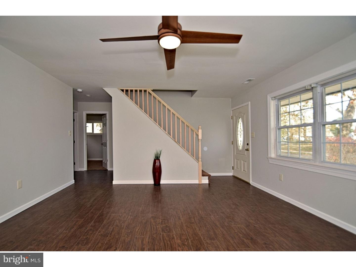 97 Indigo Road Levittown, PA 19057 - Photo 3 of 24 Living Room