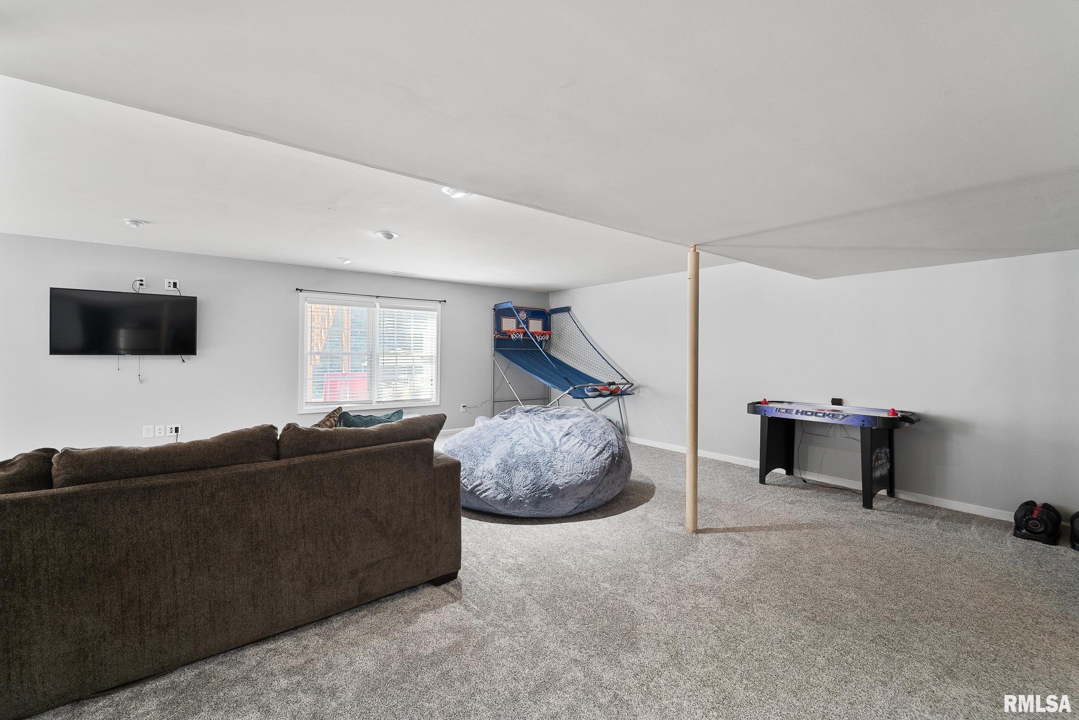 3000 Andy Road Springfield, IL 62702 - Photo 33 of 38