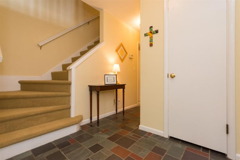 1006 Avon Road Ann Arbor, MI 48104 - Photo 17 of 33 Photo 17