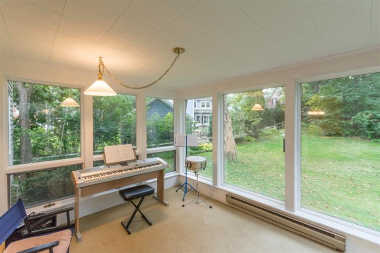 1006 Avon Road Ann Arbor, MI 48104 - Photo 10 of 33 Photo 10