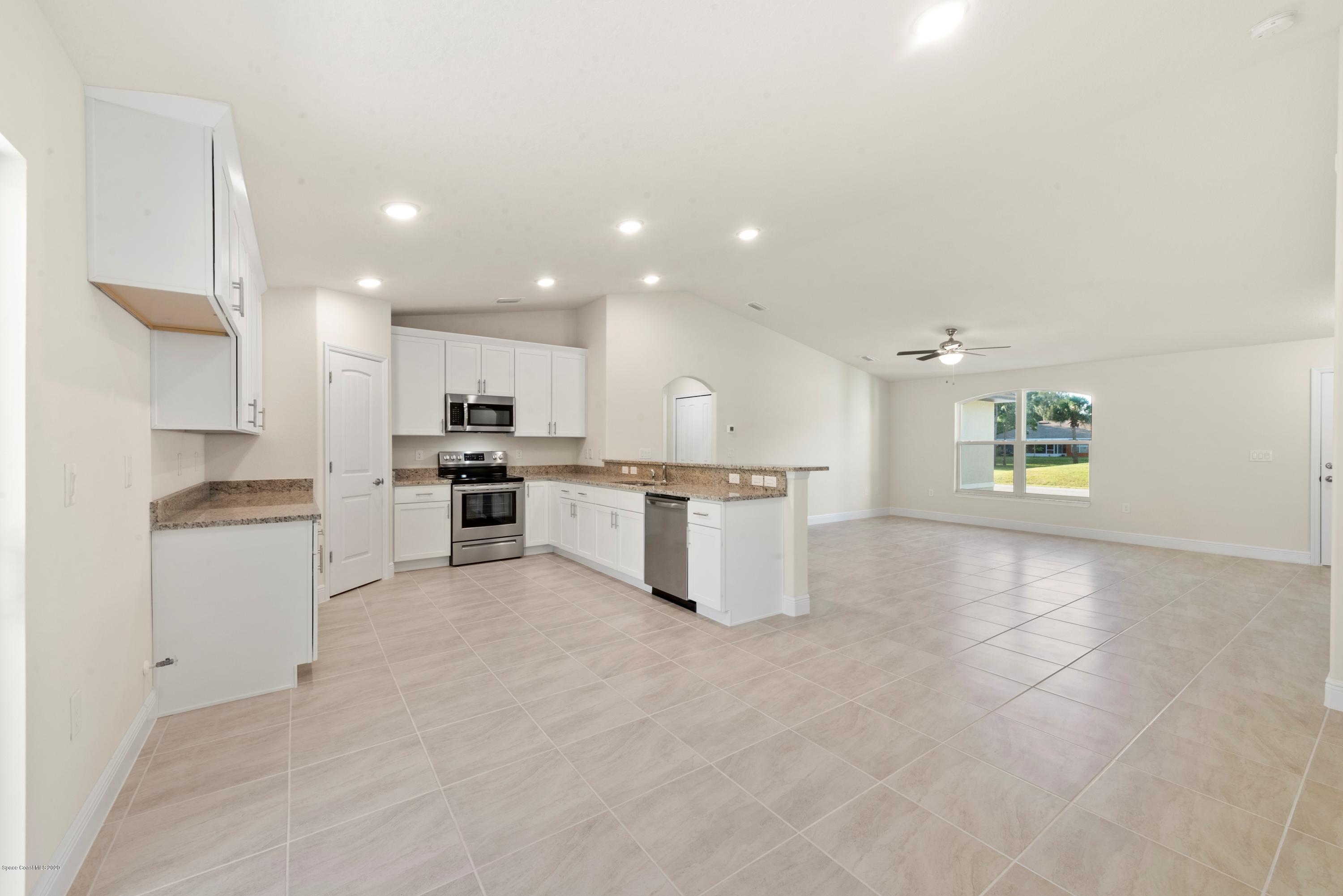 1475 Wakefield Road Southeast Palm Bay, FL 32909 - Photo 20 of 52 Sample