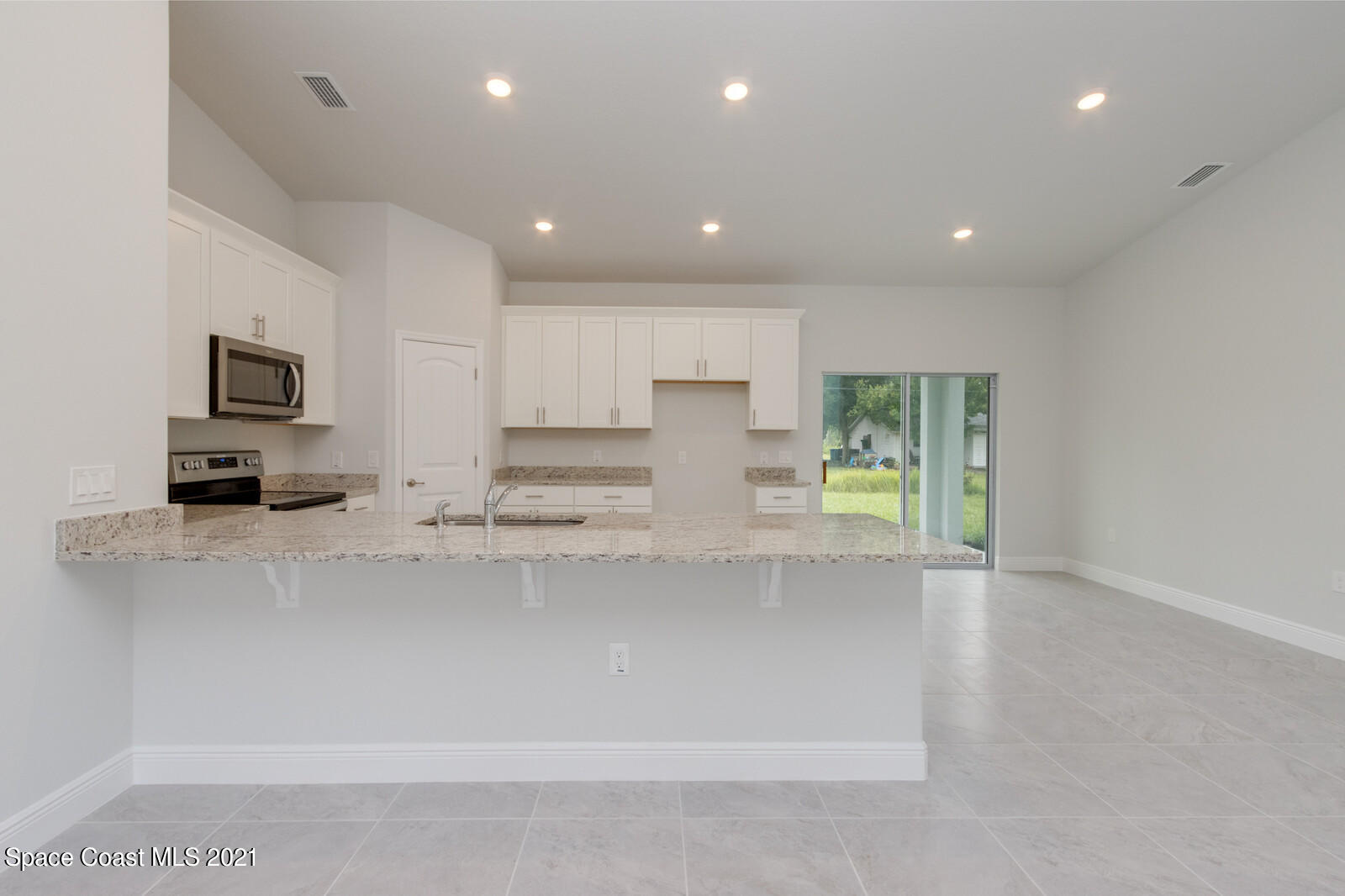 1475 Wakefield Road Southeast Palm Bay, FL 32909 - Photo 4 of 52 Wakefield Open plan