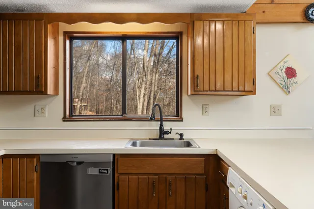 $289,900 | 277 Endless Summer Road, Hedgesville, WV 25427