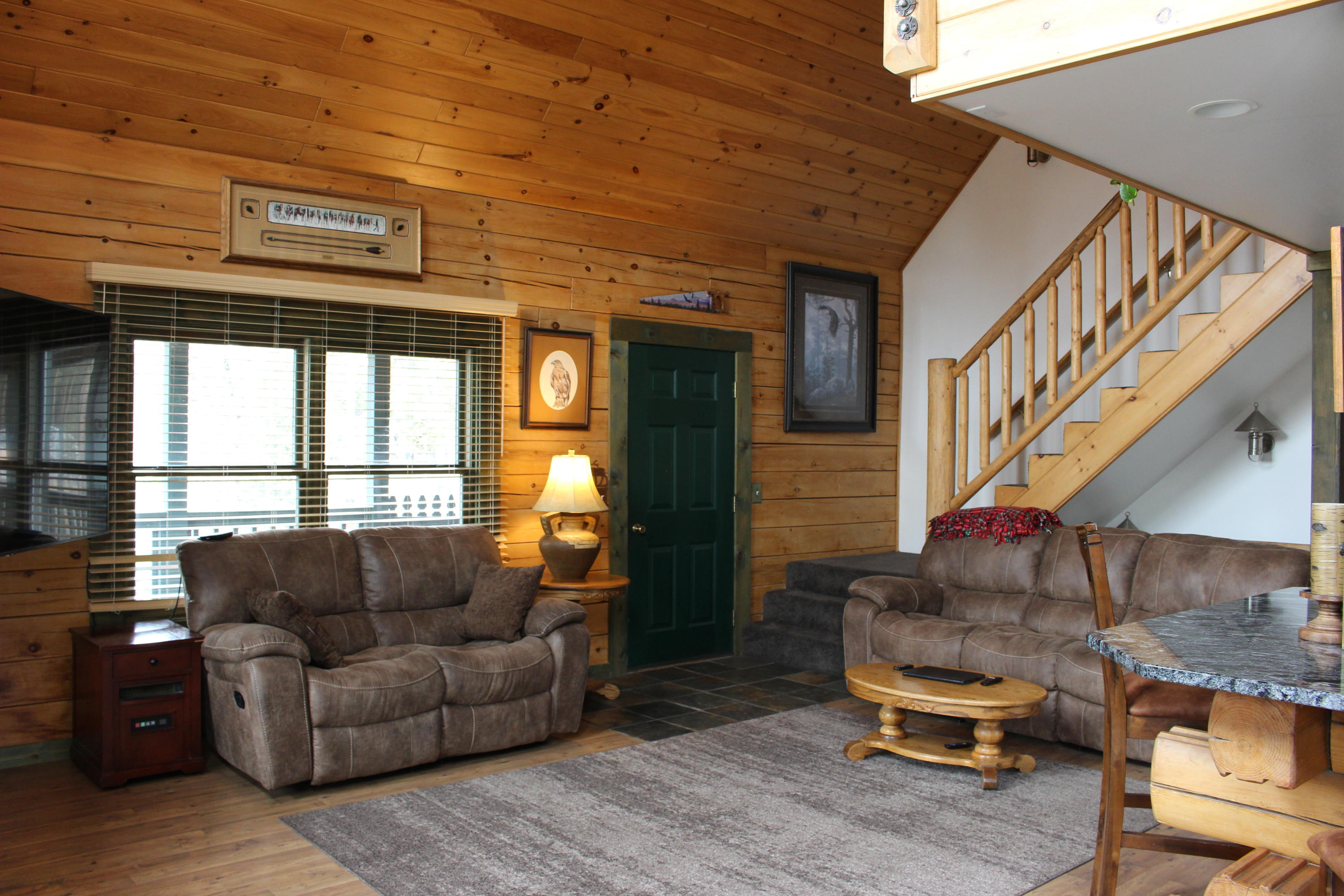 17872 Old Wood Road Bend, OR 97707 - Photo 6 of 28 Old Wood Road Living Room