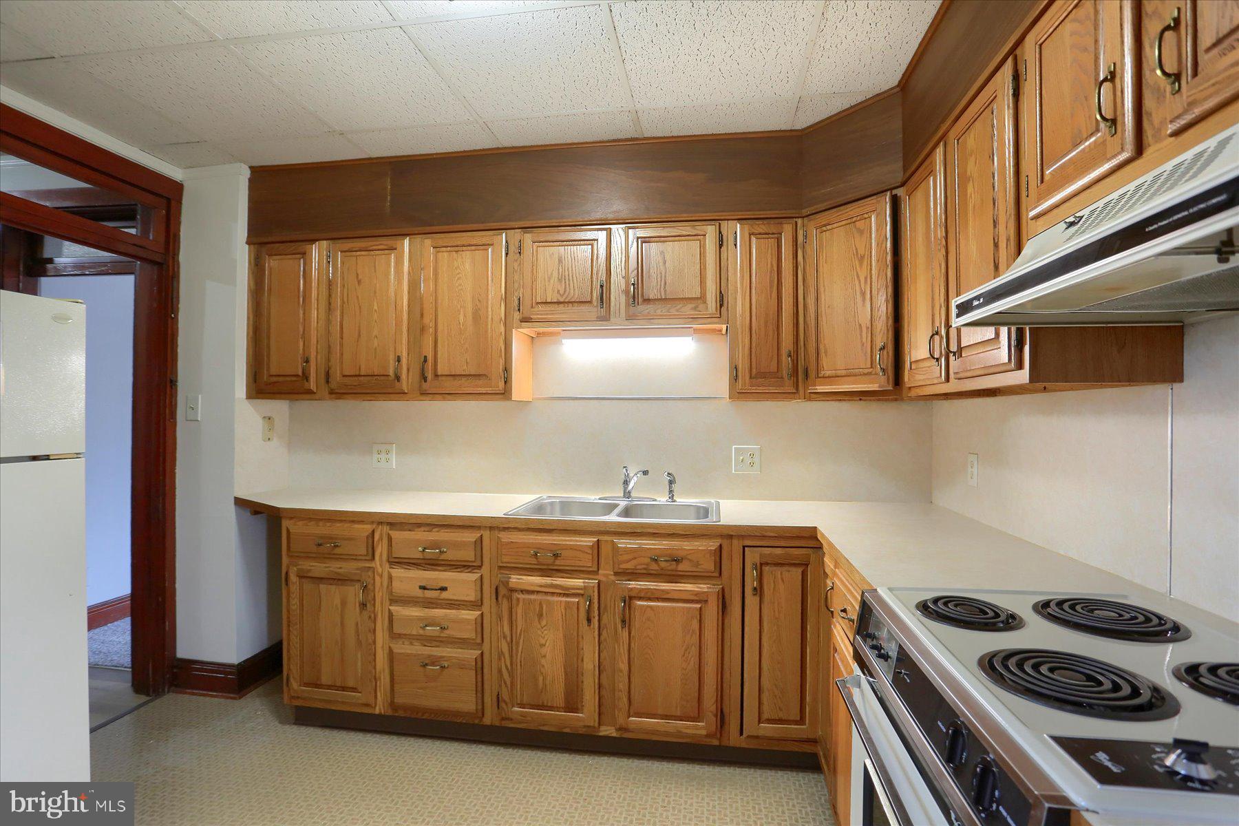 50 East Maple Street, Unit 3 Palmyra, PA 17078 - Photo 8 of 18 Kitchen