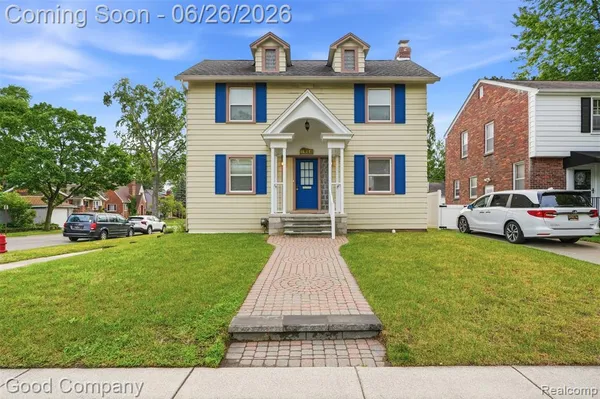 $325,000 | 1956 Pinecrest Drive, Ferndale, MI 48220