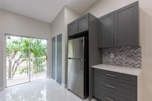 $2,650 | 6990 Northwest 179th Street, Unit 2012, Hialeah, FL 33015