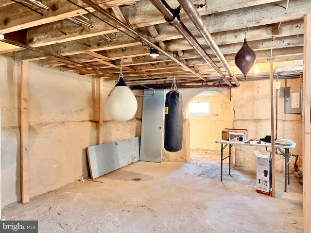 $270,000 | 139 South Sussex Street, Gloucester City, NJ 08030