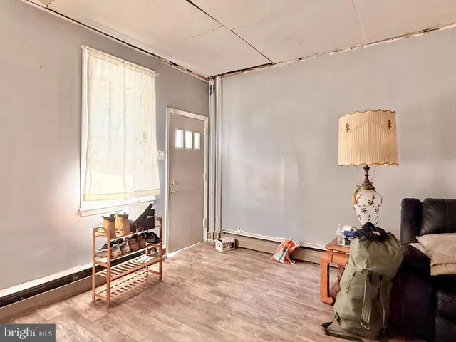 $270,000 | 139 South Sussex Street, Gloucester City, NJ 08030