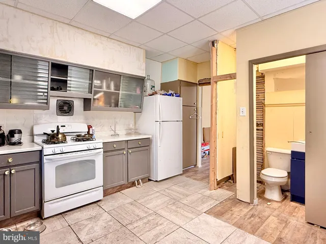 $270,000 | 139 South Sussex Street, Gloucester City, NJ 08030