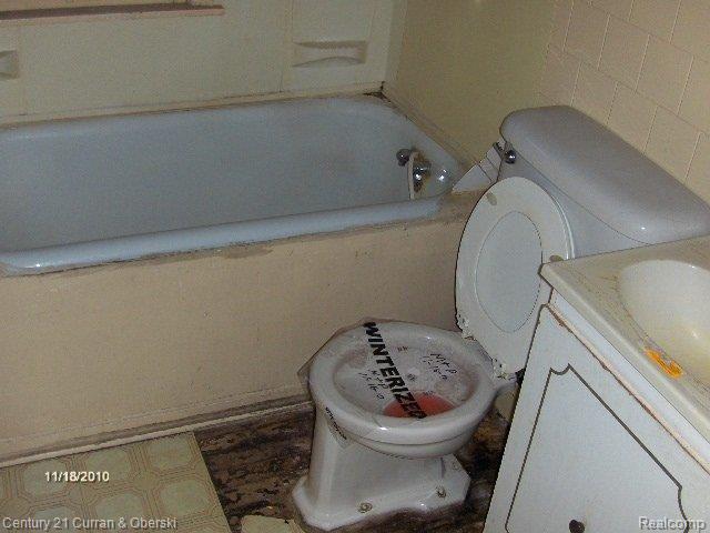 14 Orchard Street River Rouge, MI 48218 - Photo 10 of 12 14 ORCHARD HUD 029