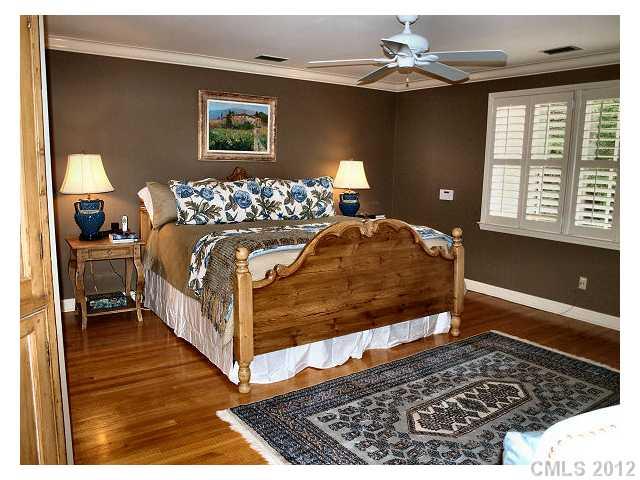 4133 Beresford Road Charlotte, NC 28211 - Photo 11 of 16 Gallery Image 11