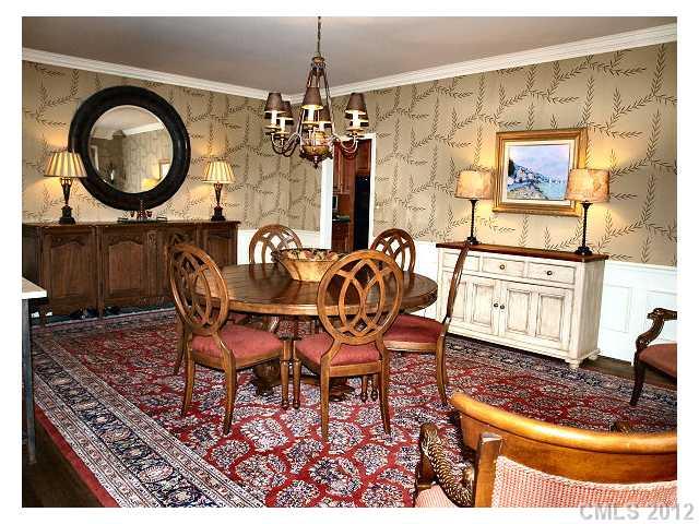 4133 Beresford Road Charlotte, NC 28211 - Photo 4 of 16 Gallery Image 4