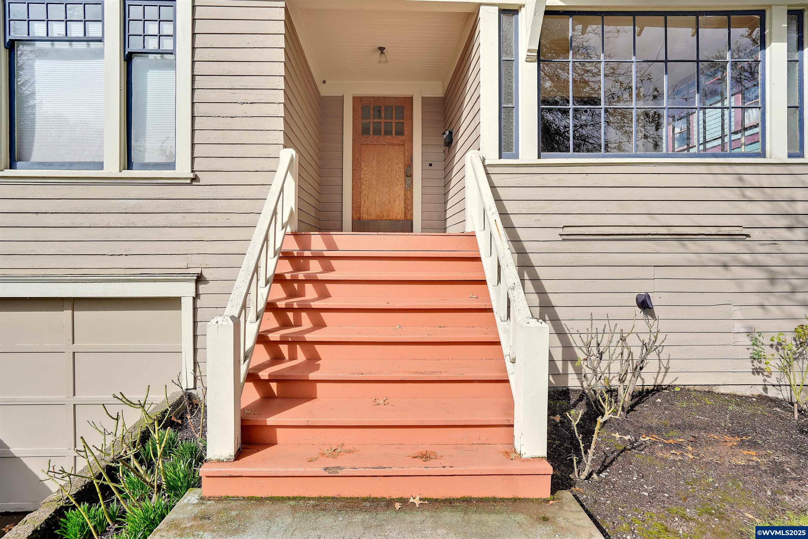 231 Southeast 7th Avenue Albany, OR 97321 - Photo 4 of 35