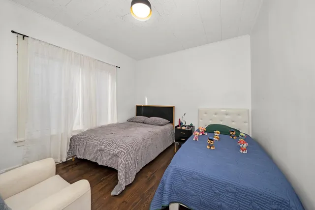 $415,000 | 6514 Sinclair Avenue, Berwyn, IL 60402