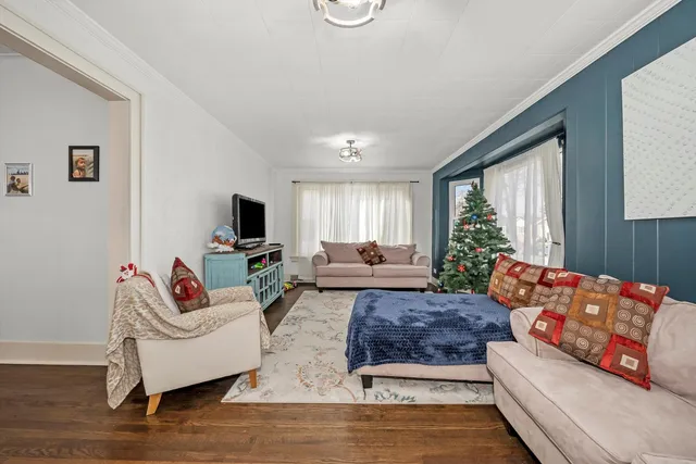 $415,000 | 6514 Sinclair Avenue, Berwyn, IL 60402