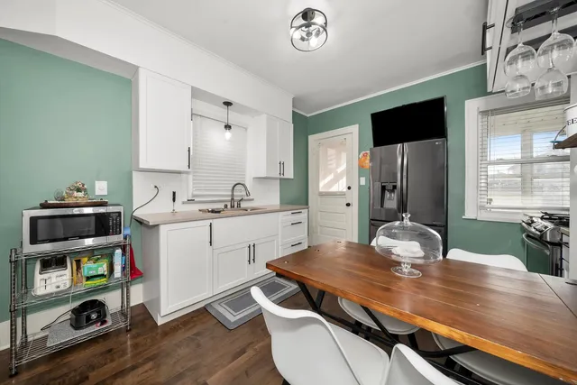 $415,000 | 6514 Sinclair Avenue, Berwyn, IL 60402