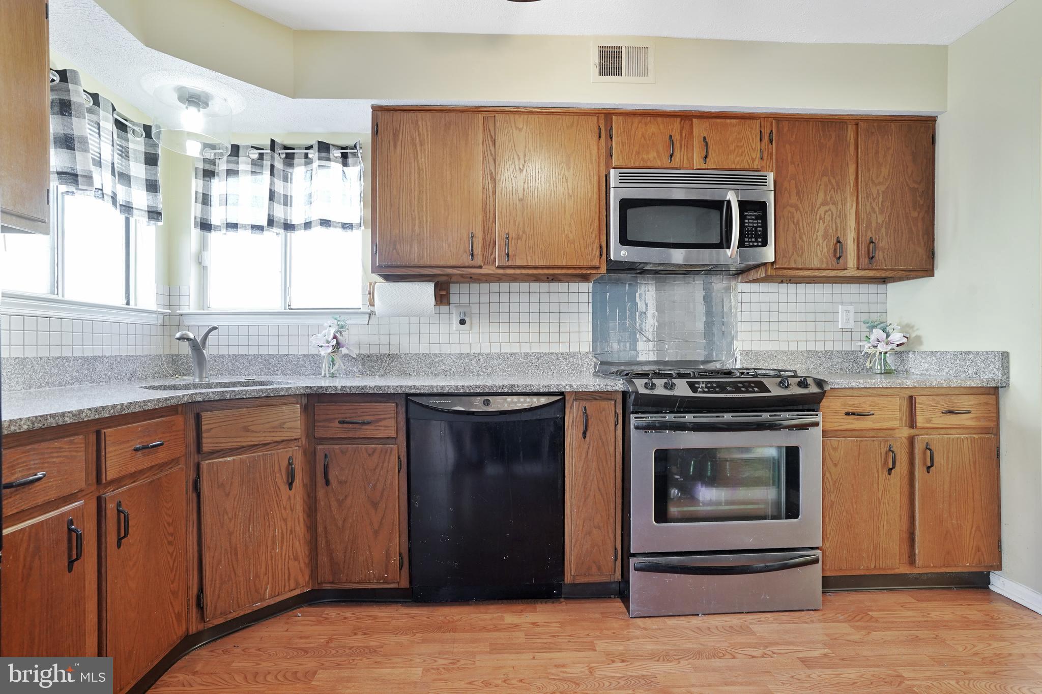 20 Allison Road East Windsor, NJ 08520 - Photo 13 of 36 Kitchen