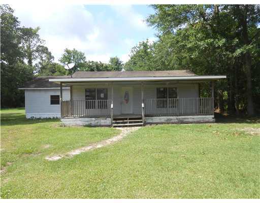 8821 Orange Lake Road Moss Point, MS 39562 - Photo 1 of 6 Primary Photo