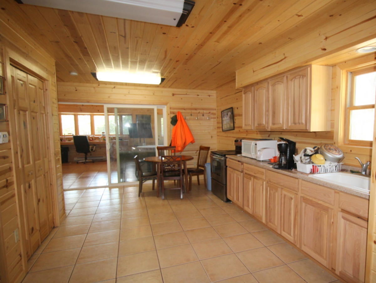 1154 Mann Road Cheboygan, MI 49721 - Photo 22 of 34 Gallery Image 22