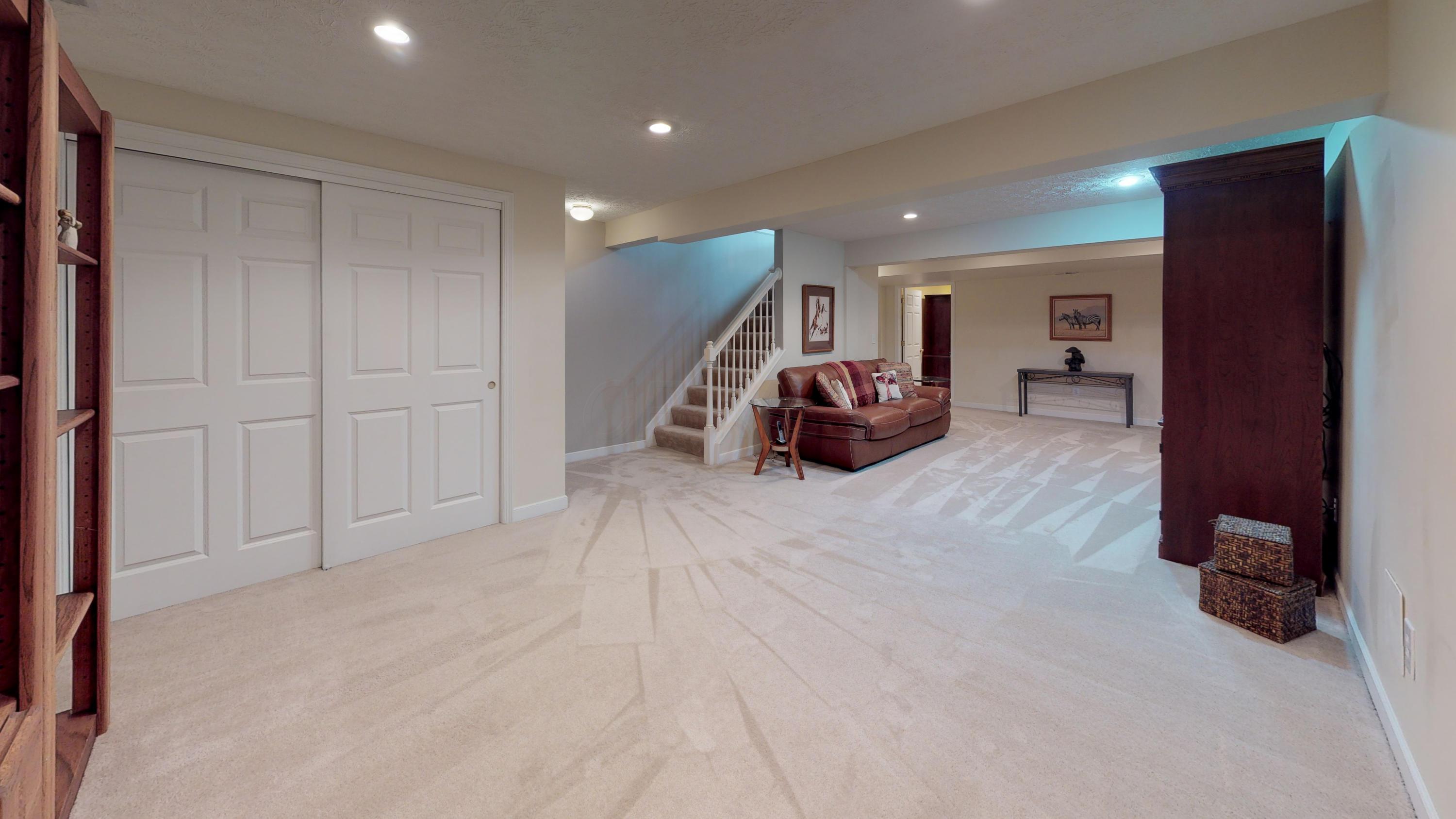 332 Sycamore Ridge Way Columbus, OH 43230 - Photo 3 of 22 Gallery Image 3