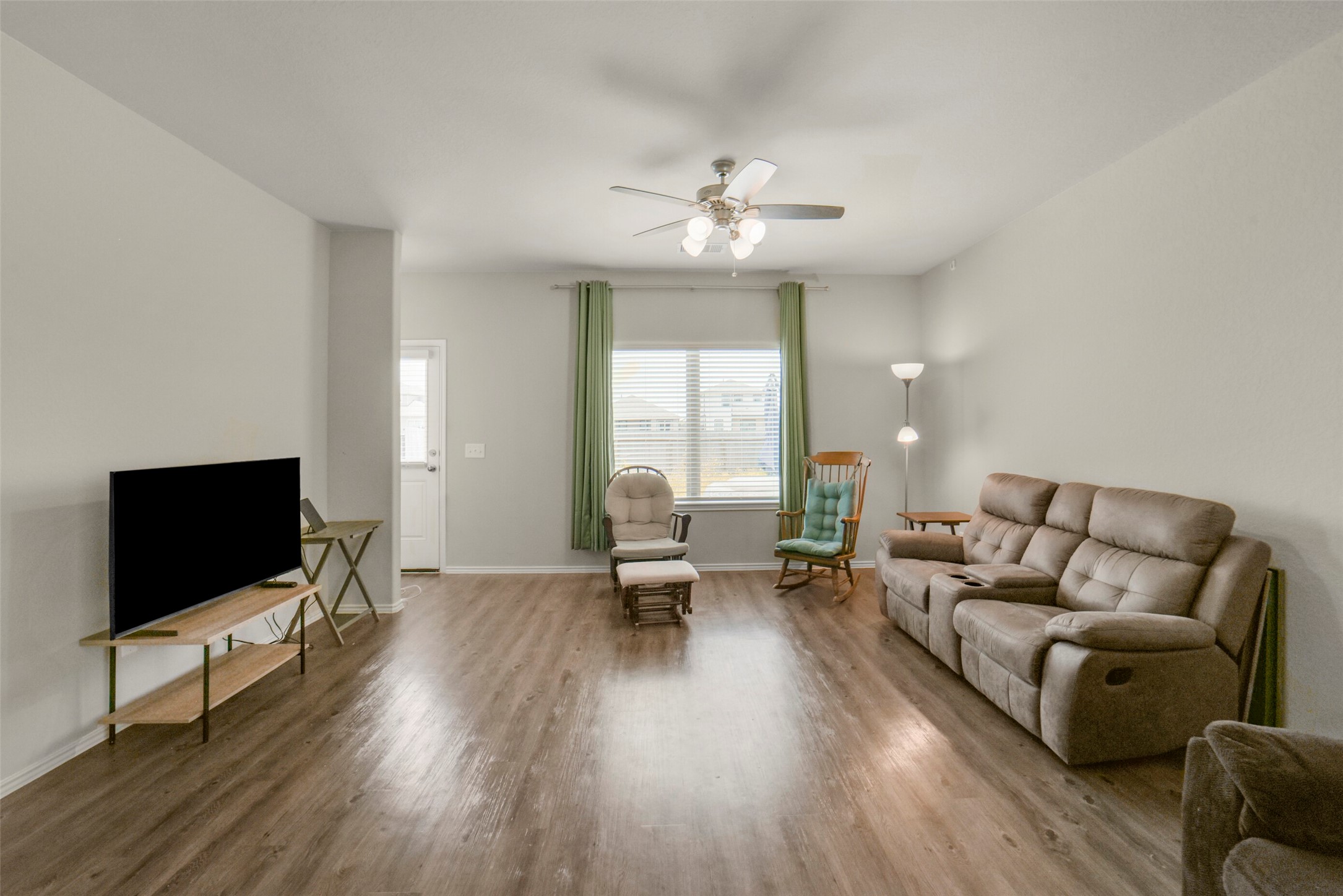 21610 Desert Lilly Road Waller, TX 77484 - Photo 4 of 36
