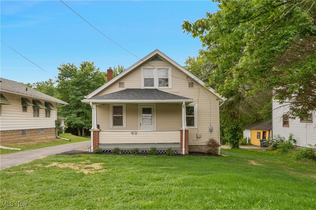 49 Shields Road Youngstown, OH 44512 - Photo 1 of 23 Gallery Image 1