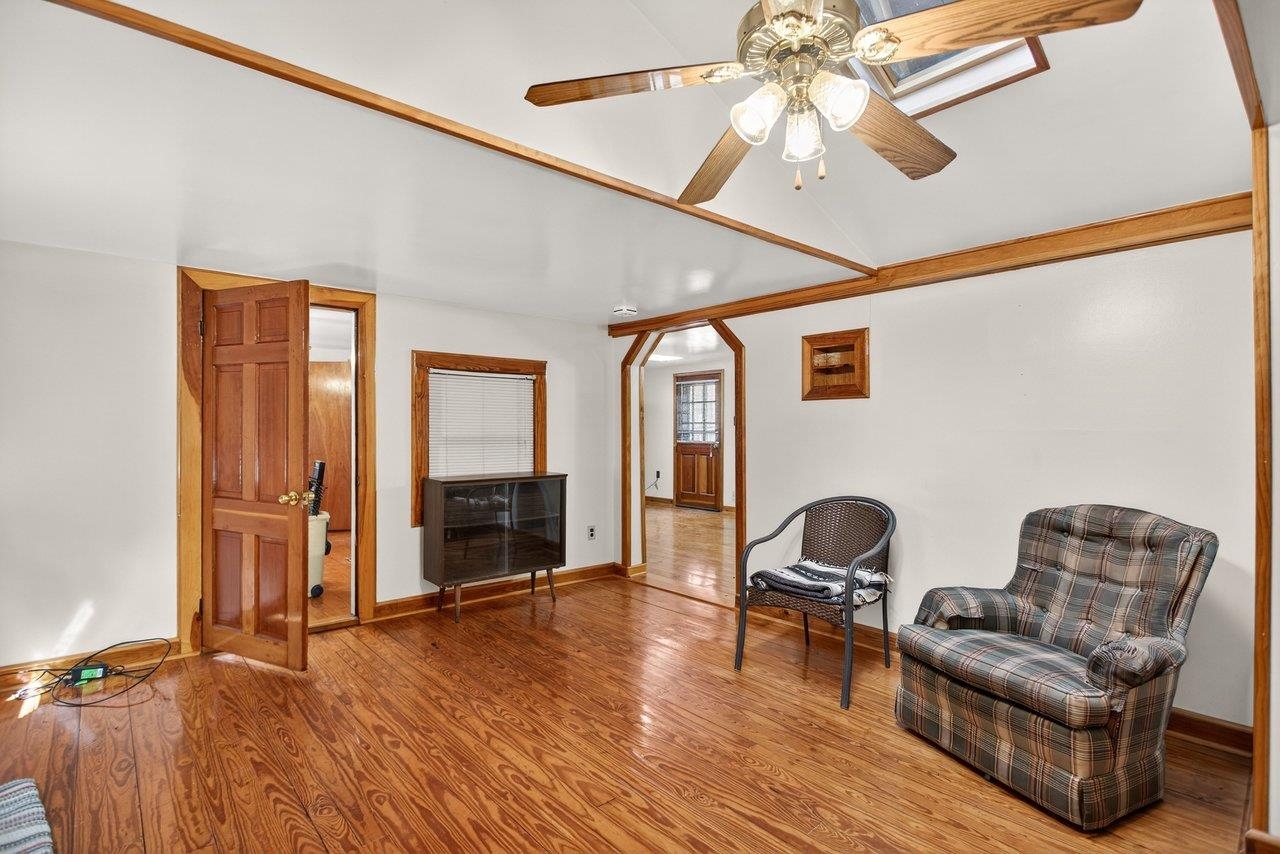 10677 Allman Road Dayton, VA 22821 - Photo 17 of 57