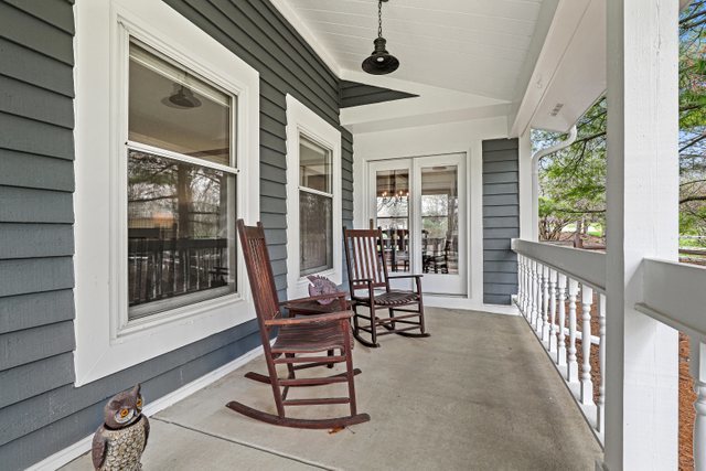 982 Plum Tree Road Fox River Grove, IL 60021 - Photo 5 of 48 a view of a house with outdoor seating space