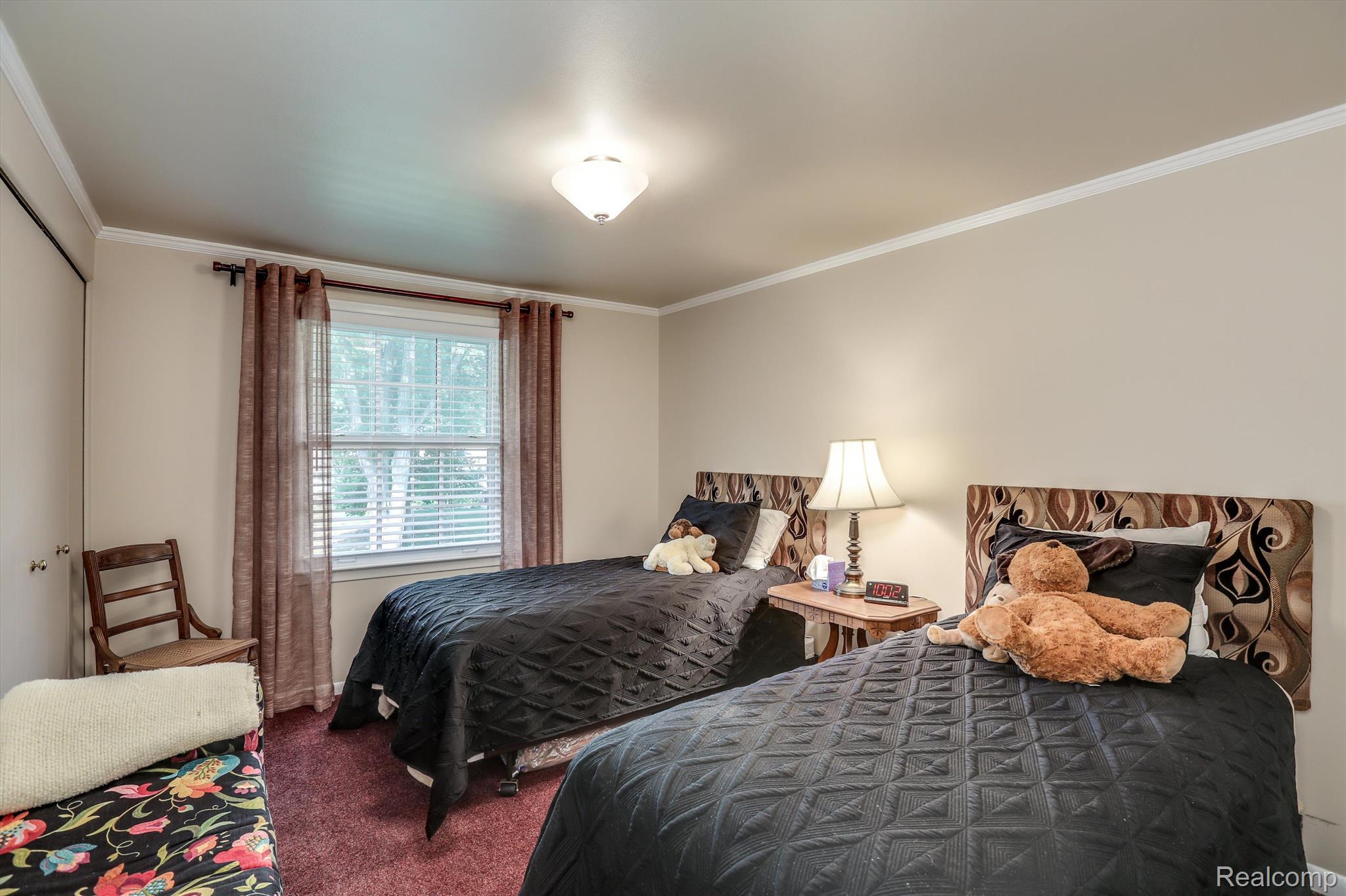 18690 Levan Road Livonia, MI 48152 - Photo 22 of 51
