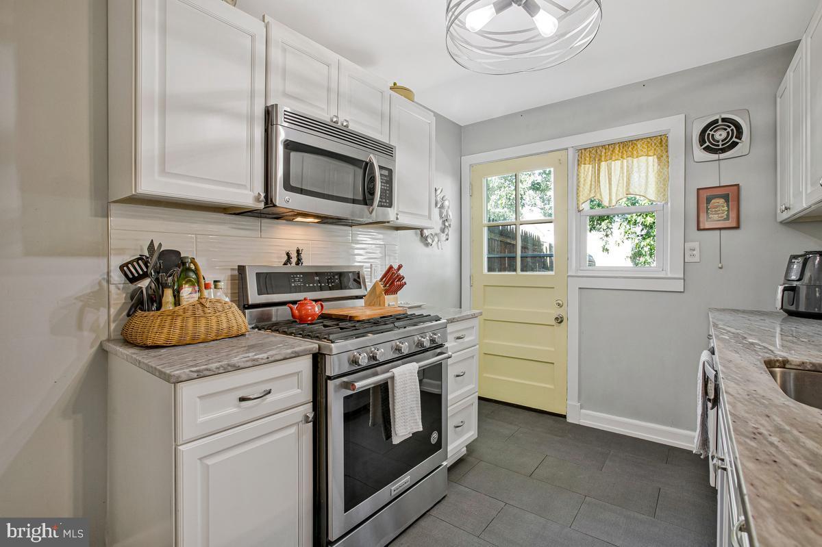 57 Garden Ridge Road Baltimore, MD 21228 - Photo 9 of 22