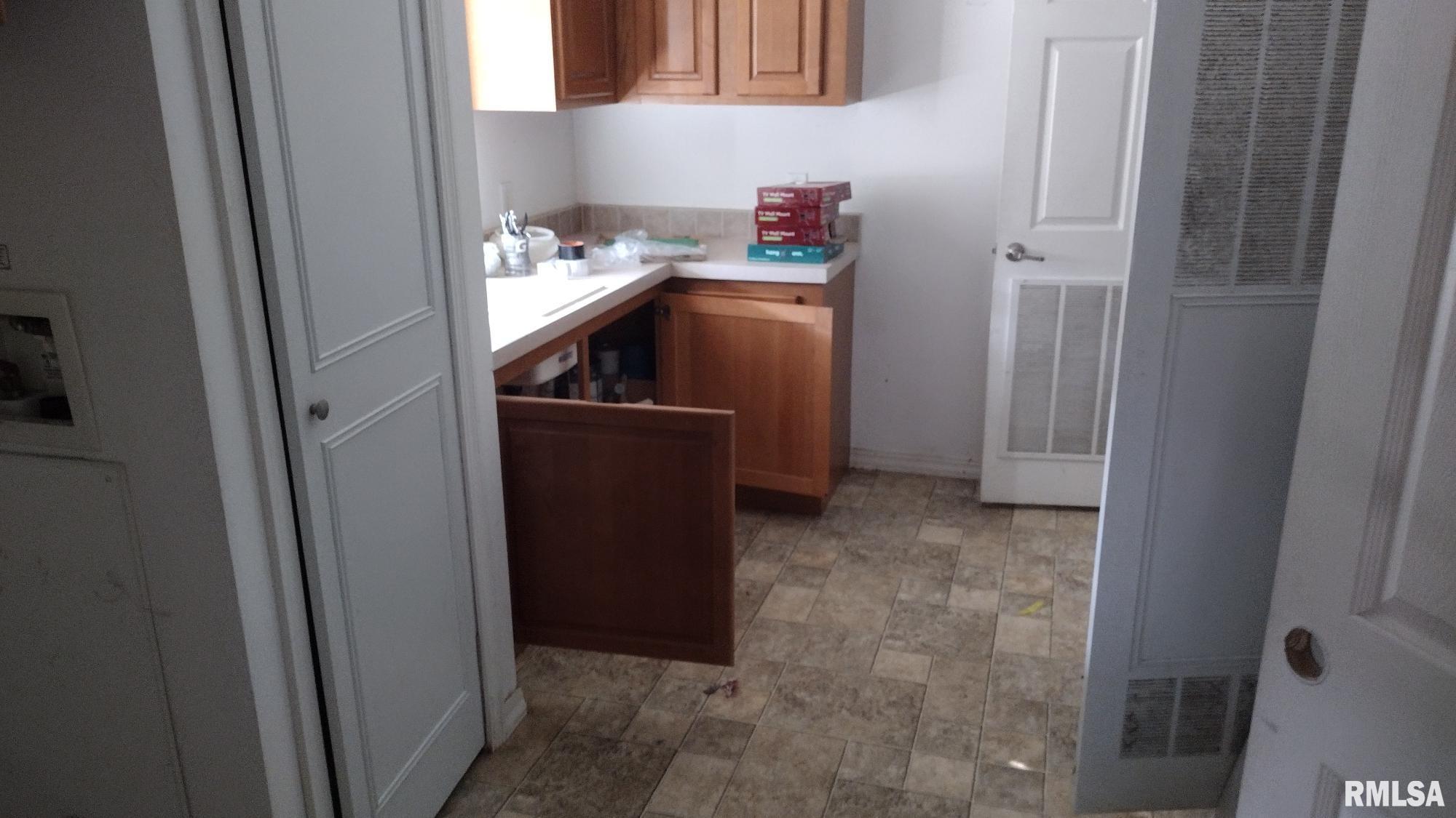 11763 Hafer Road Carterville, IL 62918 - Photo 2 of 6 Gallery Image 2