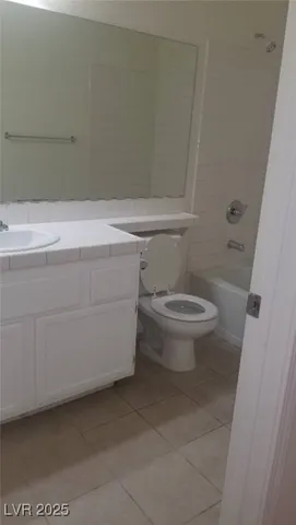 $2,000 | 5027 Vista Del Rio Way, North Las Vegas, NV 89031