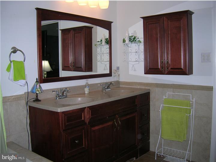 332 Upper Valley Road North Wales, PA 19454 - Photo 19 of 23 Master Bathroom