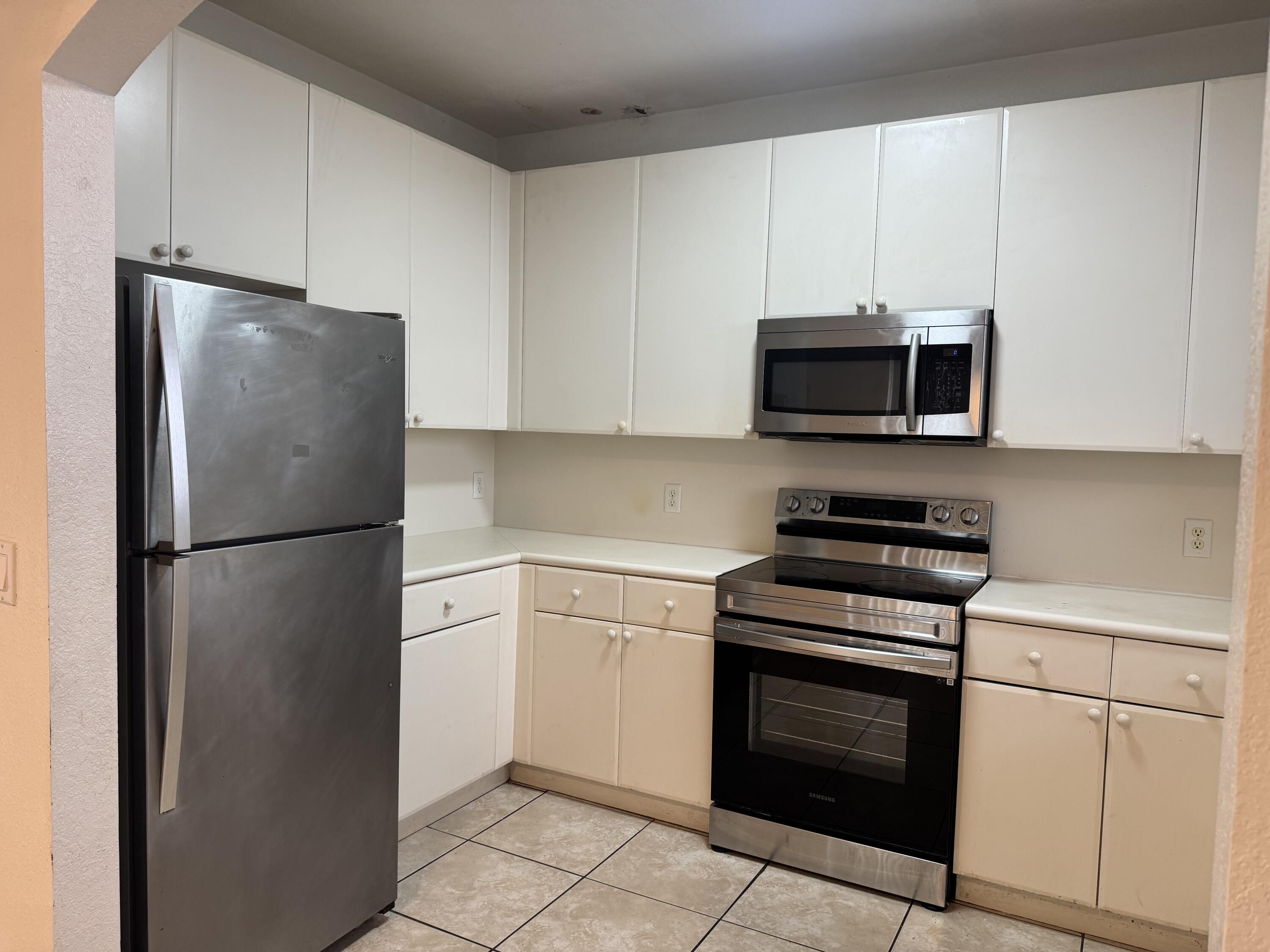 15746 Southwest 41st Street Miramar, FL 33027 - Photo 15 of 16 IMG_9504