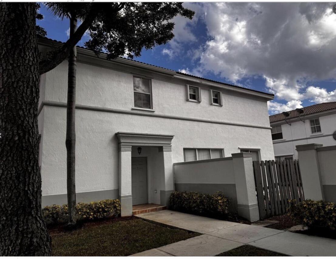 15746 Southwest 41st Street Miramar, FL 33027 - Photo 2 of 12 IMG_9458