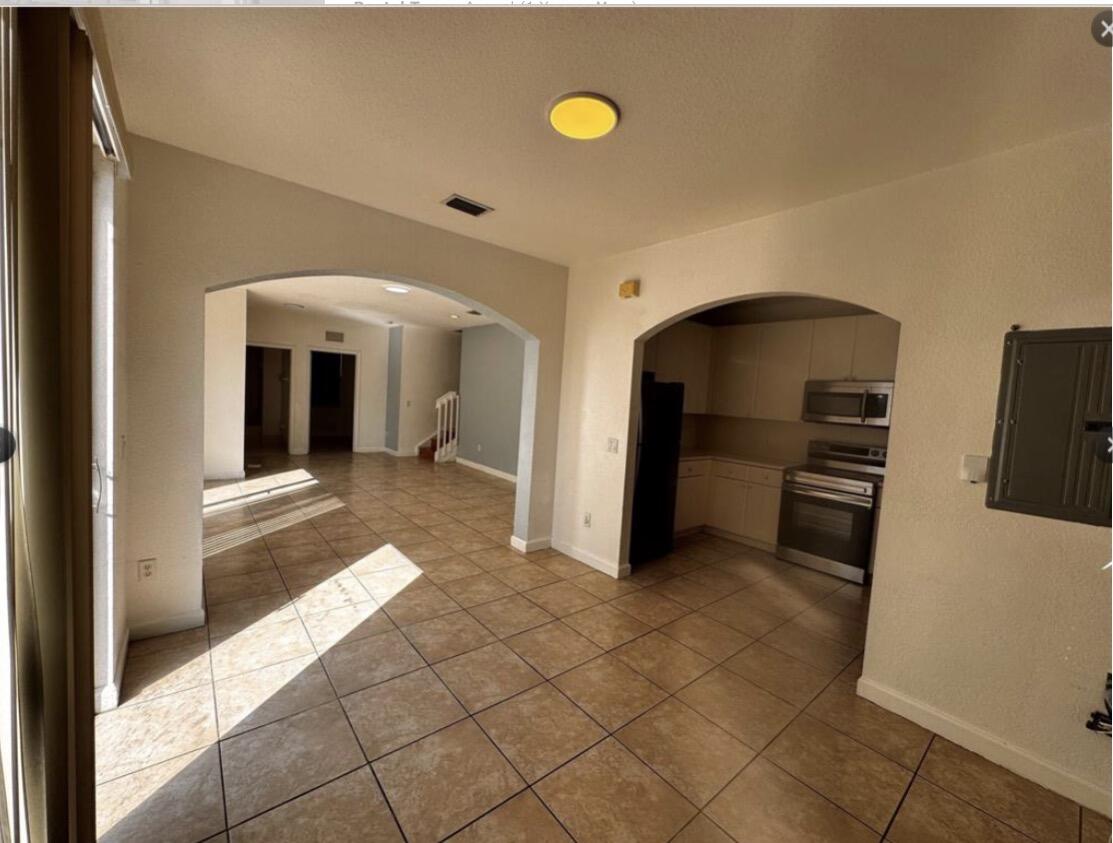 15746 Southwest 41st Street Miramar, FL 33027 - Photo 10 of 12 IMG_9469
