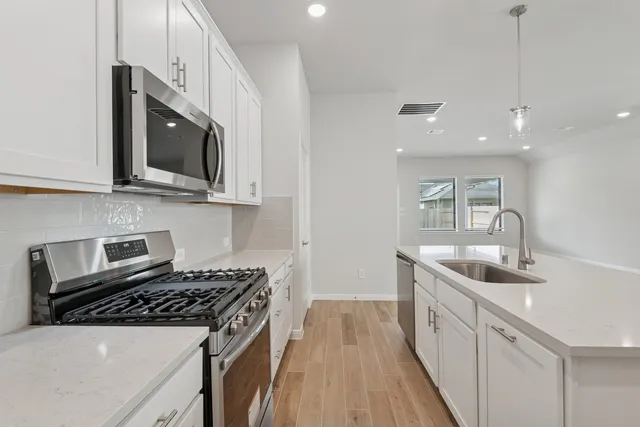 $339,990 | 350 Prairie Warbler Street, Magnolia, TX 77354