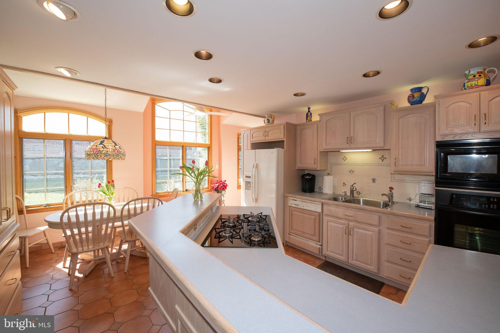 44 Cambridge Road Broomall, PA 19008 - Photo 15 of 57 Gallery Image 15