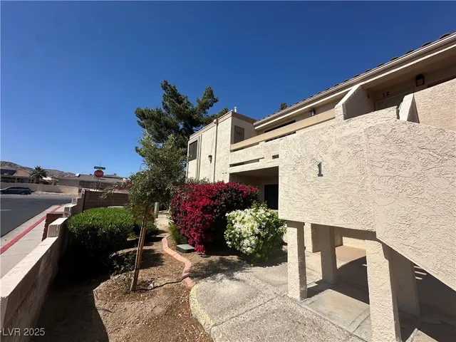 $215,990 | 3740 Desert Marina Drive, Unit 12, Laughlin, NV 89029