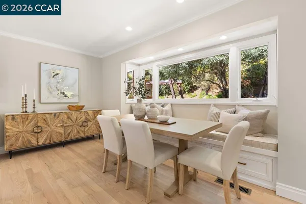 $1,595,000 | 7 Whitehall Drive, Orinda, CA 94563