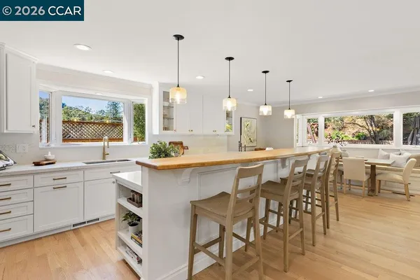 $1,595,000 | 7 Whitehall Drive, Orinda, CA 94563